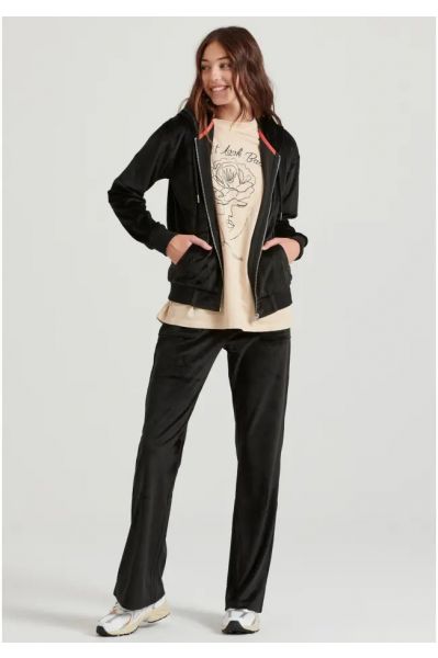 ΓΥΝΑΙΚΕΙΟ ΑΘΛΗΤΙΚΟ ΠΑΝΤΕΛΟΝΙ