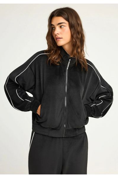 ΓΥΝΑΙΚΕΊΑ ΖΑΚΈΤΑ ΦΟΎΤΕΡ